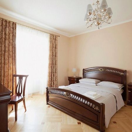 Myaparts B7 Lviv Exterior photo