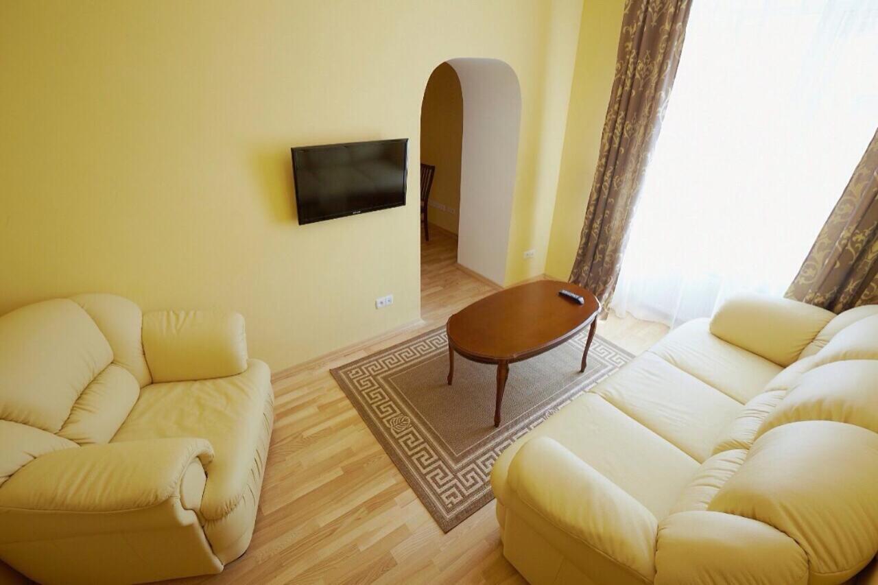 Myaparts B7 Lviv Exterior photo
